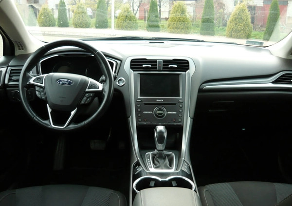 Ford Mondeo cena 49900 przebieg: 241900, rok produkcji 2016 z Sulejów małe 379